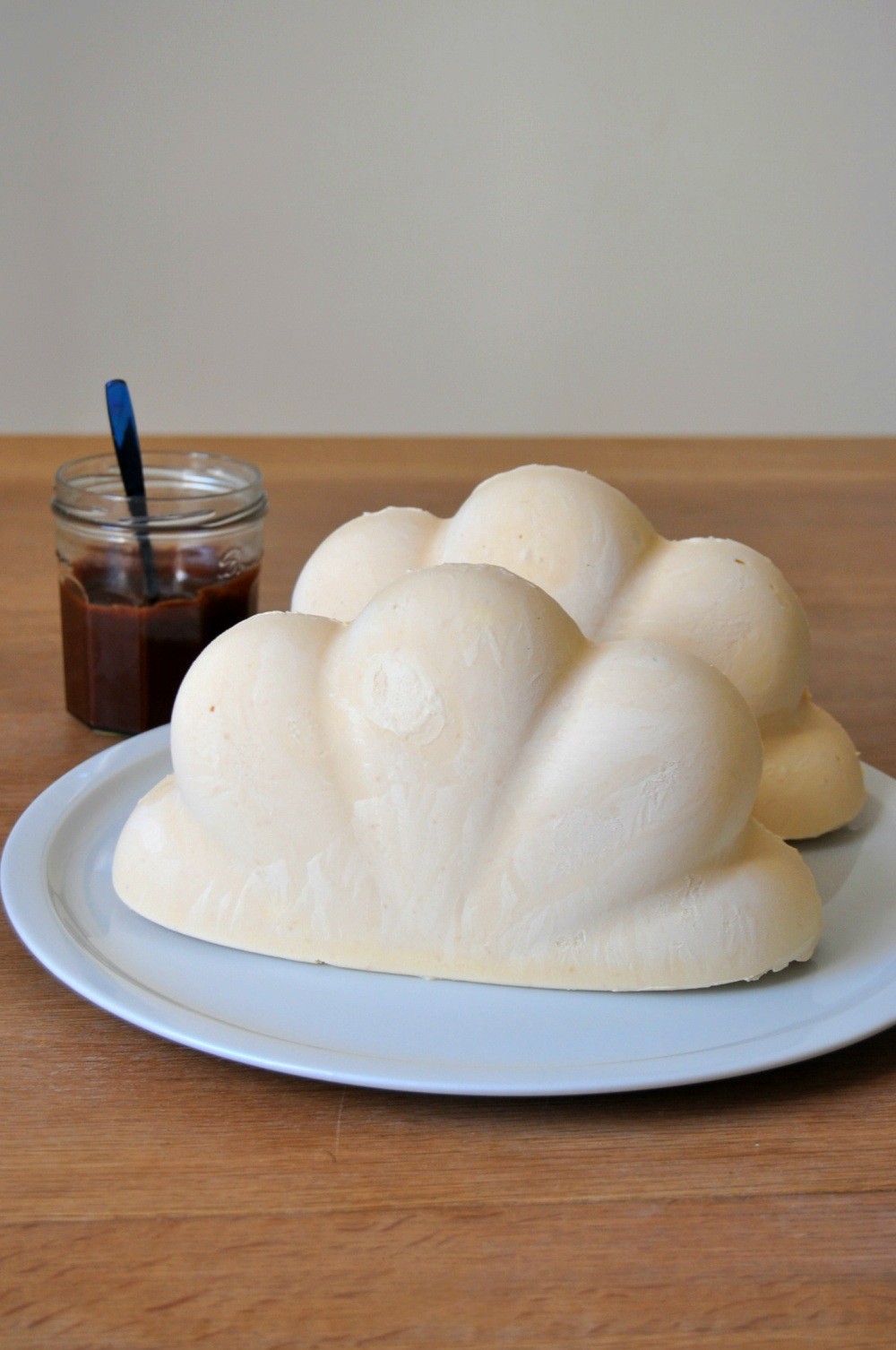 Nuage glacé caramel beurre-salé, cœur chocolat